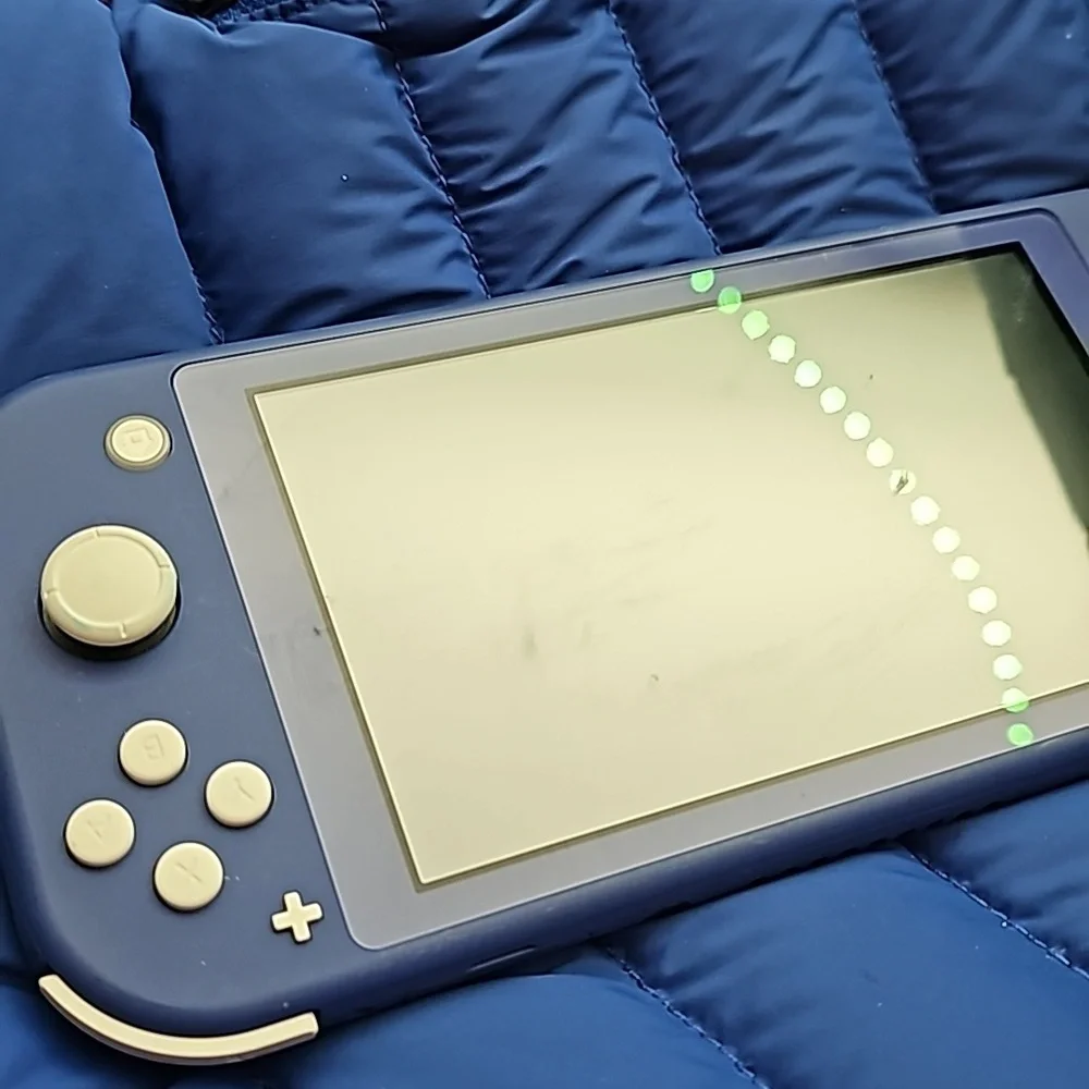 NINTENDO SWITCH - Picture 2 of 9
